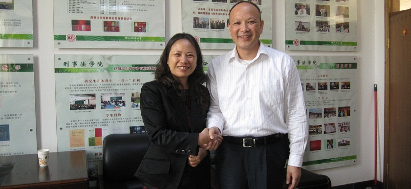 Professor Li Qirui signed a publishing contract about western Marxian jurisprudence classic transla